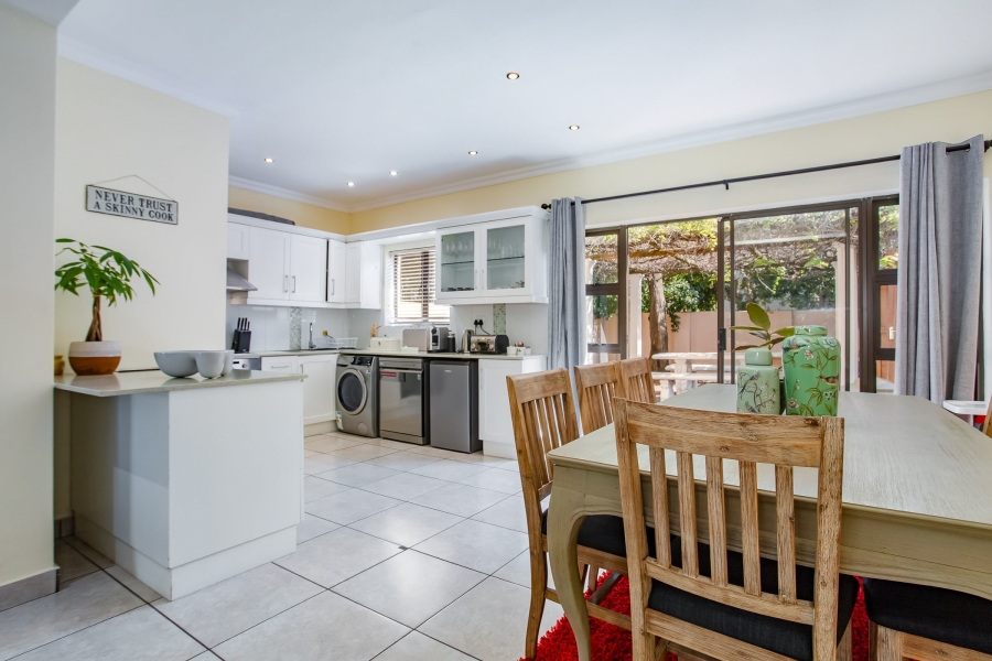 2 Bedroom Property for Sale in Franschhoek Western Cape